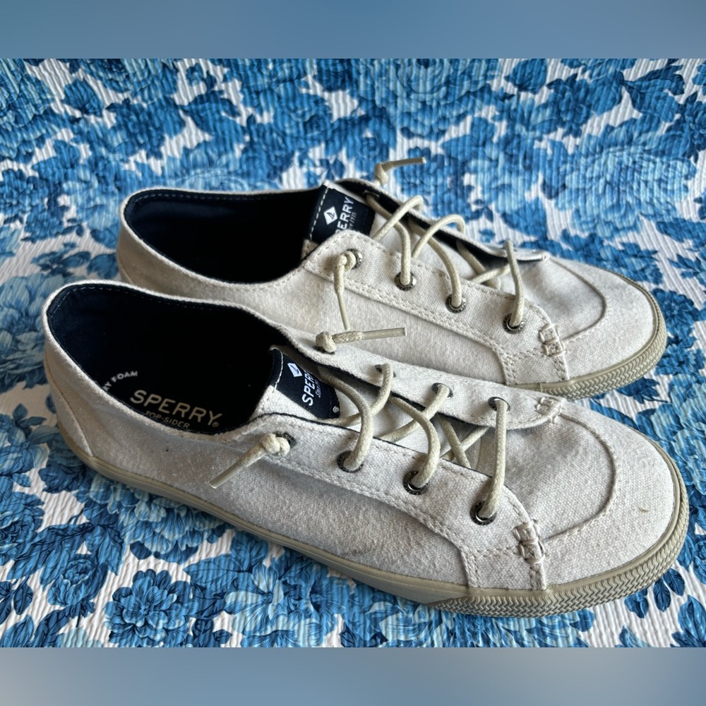 NWT Sperry women's lounge LTT sneaker in pastel cream